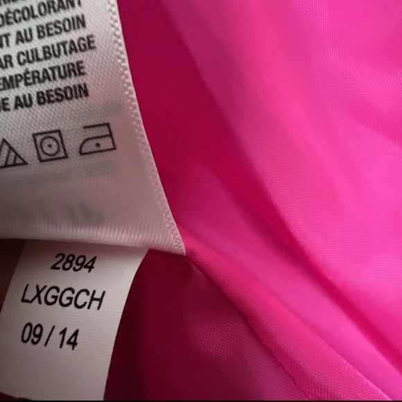 Aeropostale Women’s Size XS Black Pink Puffer Vest - Picture 10 of 10